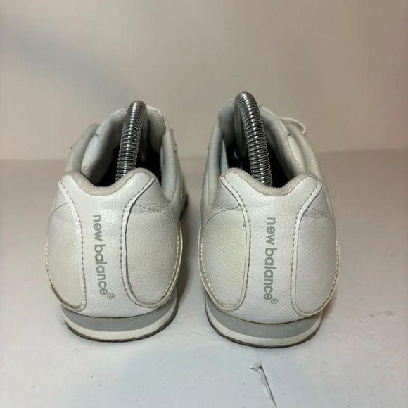 New Balance 442 Gray City Low Sneakers Shoes Womens 10.5 D White Gray Leather - Picture 7 of 9